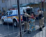 Uma mulher foi presa na tarde desta segunda-feira (04/12) ap&oacute;s roubar uma moto de um mototaxista no C&oacute;rrego do Paiol, em Divin&oacute;polis.