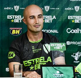 América apresenta seu novo treinador