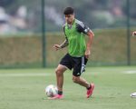 Galo renova com destaque da base