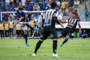 Depois do empate, Larcam&oacute;n fala em refor&ccedil;os
