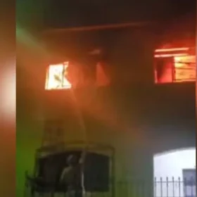 Briga de casal termina com apartamento incendiado em Pitangui