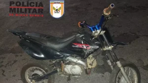 Motorista &eacute; preso transportando moto com sinais de adultera&ccedil;&atilde;o na MG-050 em Formiga
