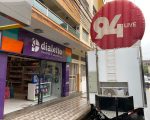 Estúdio Móvel 94 LIVE acompanha as promoções de volta às aulas na Papelaria Dialetto