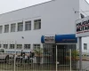 Suspeito de abusar sexualmente da filha de 13 anos foge algemado em Cláudio