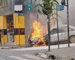 V&Iacute;DEO: Carro pega fogo em Nova Serrana