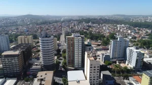Confira a previsão do tempo para este sábado (03) em Divinópolis