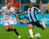 Cruzeiro abre negociações com Douglas Costa