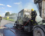 Carreta pega fogo entre Arcos e Formiga