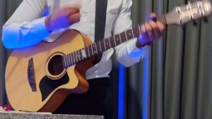 Viol&atilde;o &eacute; furtado em igreja no bairro S&atilde;o Luiz, em Divin&oacute;polis