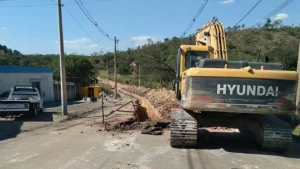 Avenida Magalhães Pinto: Obras paralisadas por conta das chuvas
