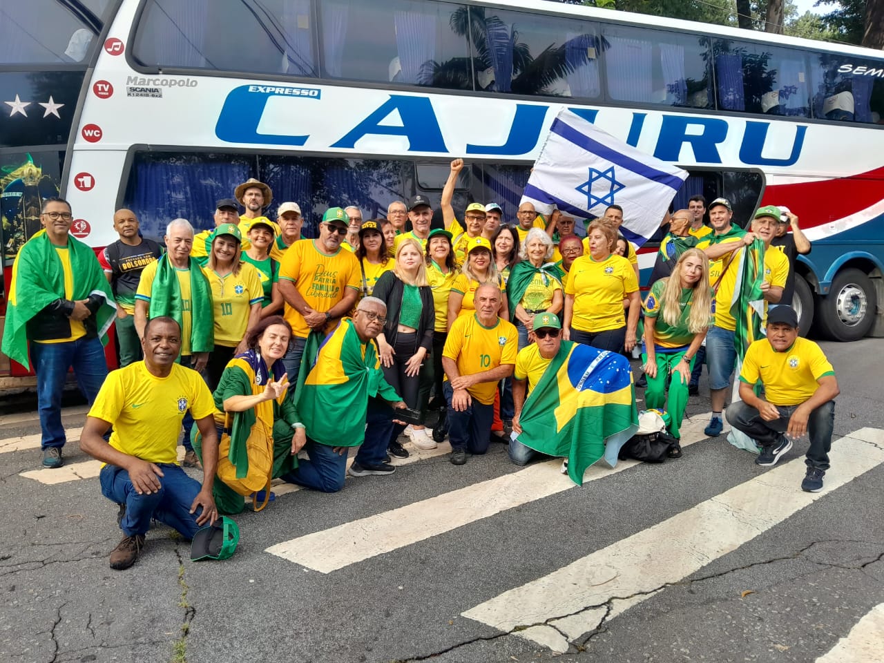 Divinopolitanos comparecem a ato de defesa a Bolsonaro em São Paulo