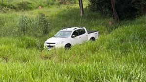 PM recupera caminhonete roubada em Divinópolis
