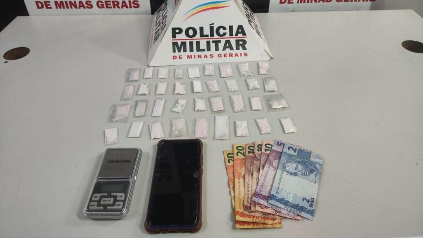 Traficante bate moto durante perseguição e é preso em Nova Serrana