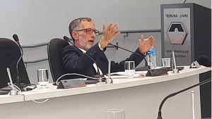 Kaboja afirma que empresário deixou R$ 2 mil em seu gabinete, mas a pedido de outra pessoa