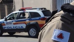 Trio &eacute; detido ap&oacute;s roubo de carro em Santo Ant&ocirc;nio do Monte