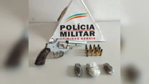 Jovem de 20 anos &eacute; preso com arma de fogo e drogas em Formiga