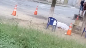 Urgente: homem &eacute; morto no bairro Dom Pedro II, em Divin&oacute;polis