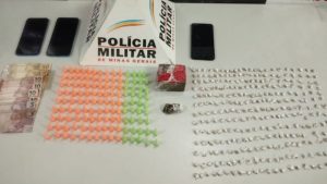Nova Serrana: Casal &eacute; preso com grande quantia de drogas