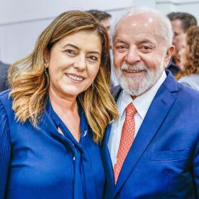 Em BH, Lula anuncia recursos para o Centro-Oeste; aeroporto de Divinópolis está na lista, destaca Gleide Andrade em vídeo