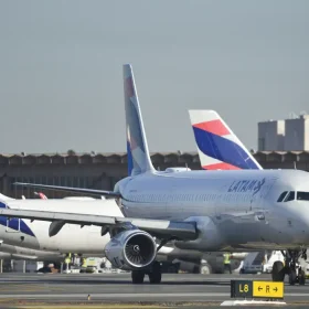 Greve na Argentina atinge setor a&eacute;reo brasileiro