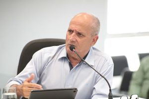 Edsom Sousa acusa comiss&atilde;o de &lsquo;benef&iacute;cio ilegal&rsquo; para Gleidson em oitiva