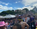 Bloco Haja Amor domina a avenida no Pré-carnaval