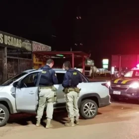Carro furtado em Divinópolis é recuperado em Goiás