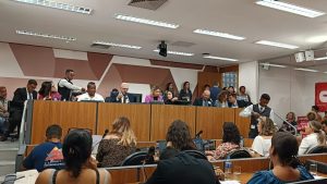 VÍDEO: vacinação obrigatória divide opiniões na Assembleia