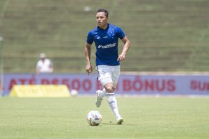 Marlon vai renovar com o Cruzeiro.