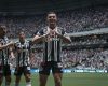 O garoto de Divinópolis, Cadu, renova com o Galo.