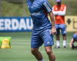Barreal já pode estrear pela Raposa.