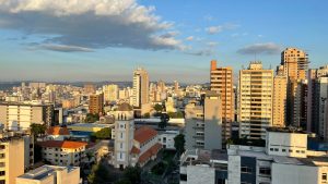 Divinópolis pode registrar 35°C nesta sexta-feira (15), diz previsão
