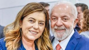 Lula anuncia mais obras para sa&uacute;de e educa&ccedil;&atilde;o em Divin&oacute;polis e Carmo do Cajuru
