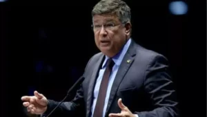 Projeto de Carlos Viana pro&iacute;be pagamento de fian&ccedil;a para crimes relacionados &agrave; pedofilia