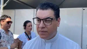 Entrevista: "O evento Evangelizar &Eacute; Preciso tem apenas um objetivo, levar a experi&ecirc;ncia de Deus para as pessoas", afirma Padre Chrystian Shankar