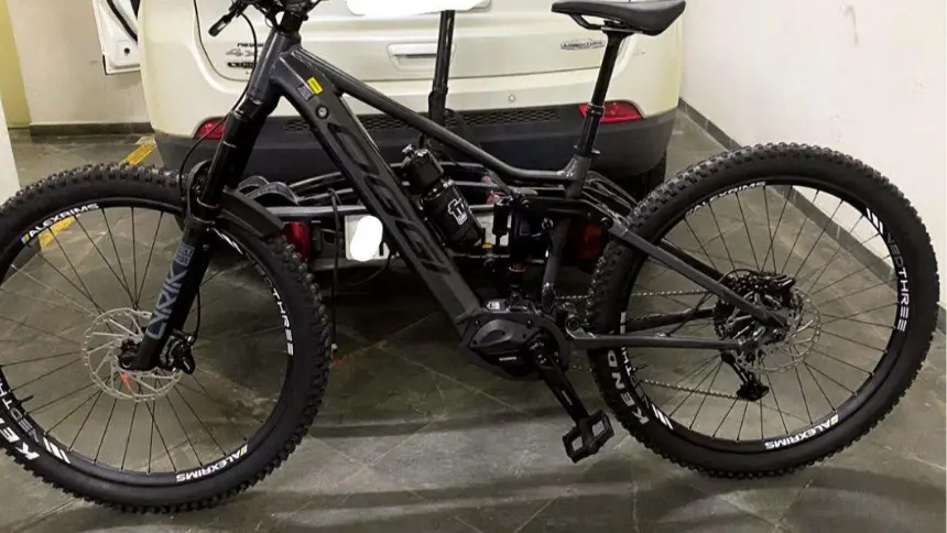 Bicicleta e caminh&atilde;o s&atilde;o furtados em Divin&oacute;polis