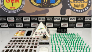 Homem &eacute; preso por tr&aacute;fico de drogas em Carmo do Cajuru
