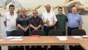 Padres que v&atilde;o atuar na nova fase de beatifica&ccedil;&atilde;o de Padre Lib&eacute;rio se preparam para entrar em a&ccedil;&atilde;o