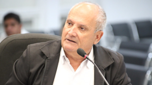 Edsom Sousa retira pré-candidatura nas eleições 2024 em Divinópolis