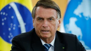Ministro do TSE anula uma das tr&ecirc;s condena&ccedil;&otilde;es de Bolsonaro