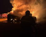 Bombeiros são acionados para novo incêndio em depósito de pneus em Patos de Minas