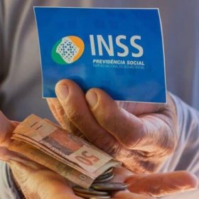 INSS começa a pagar a antecipação do 13º Salário dos aposentados e pensionistas