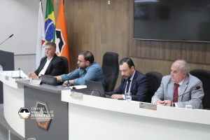 Comiss&atilde;o processante&nbsp;reconhece infra&ccedil;&atilde;o e defende cassa&ccedil;&atilde;o de Print Jr e Kaboja&nbsp;