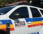 Homem é preso por tráfico após agredir policiais durante abordagem em Itaúna
