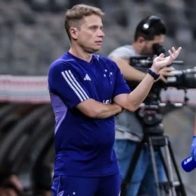 ” A volta dos que não foram”. Fernando Seabra é o novo técnico do Cruzeiro.