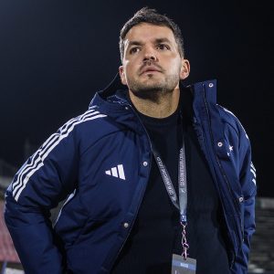 Fora da Copa do Brasil e Vice do Mineiro. Larcamón não resiste e é demitido do Cruzeiro.
