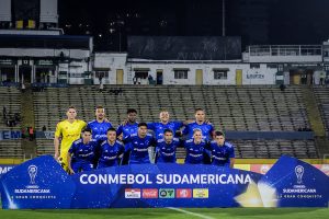 Raposa vira a p&aacute;gina e foco total na Sul- Americana. Cruzeiro x Alianza. A Minas FM transmite.