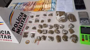 Cl&aacute;udio: Homem &eacute; preso com drogas e mais de R$ 800