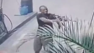 Oliveira: Homem amea&ccedil;a frentista e atira em loja de conveni&ecirc;ncia