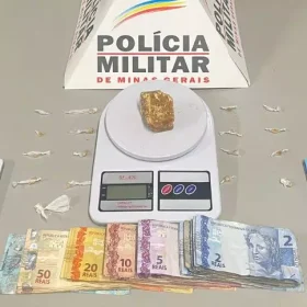 Itaúna: Dupla é presa com pedras de crack e dinheiro durante operação